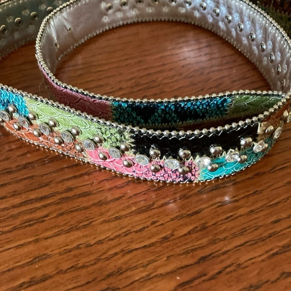 GUESS Belt Multicolor Faux Snakeskin Finish Rhinestones Vintage Y2K Size L